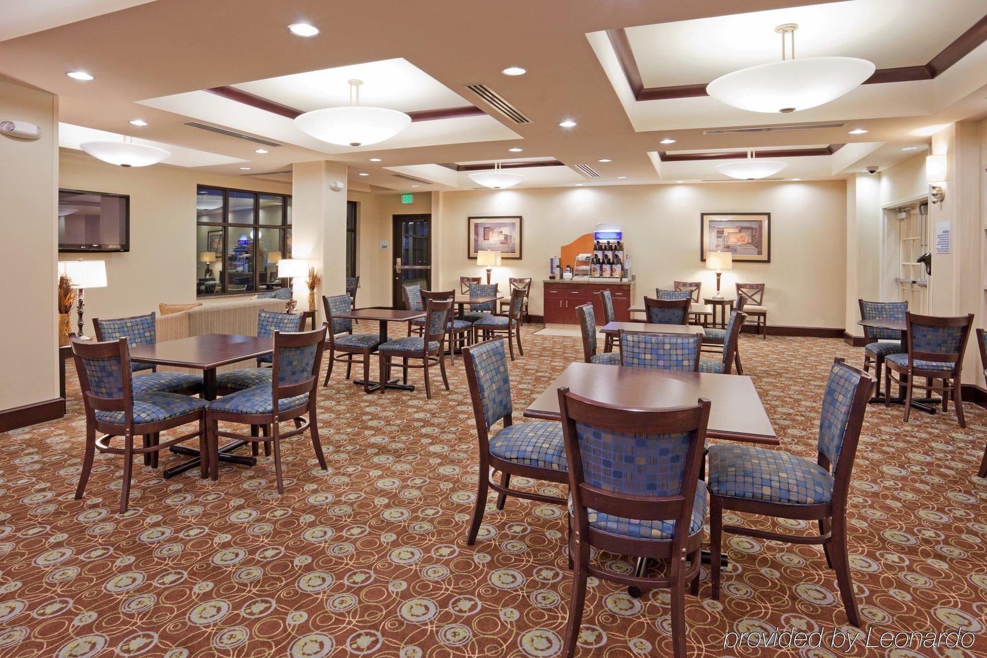 Holiday Inn Express & Suites Clovis Fresno Area By Ihg Restaurant foto